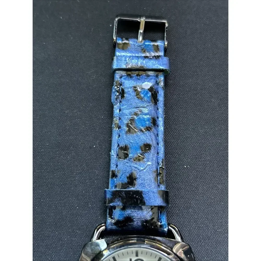 Gossip Black Case Blue Cheetah Print Band Women’s Quartz Watch